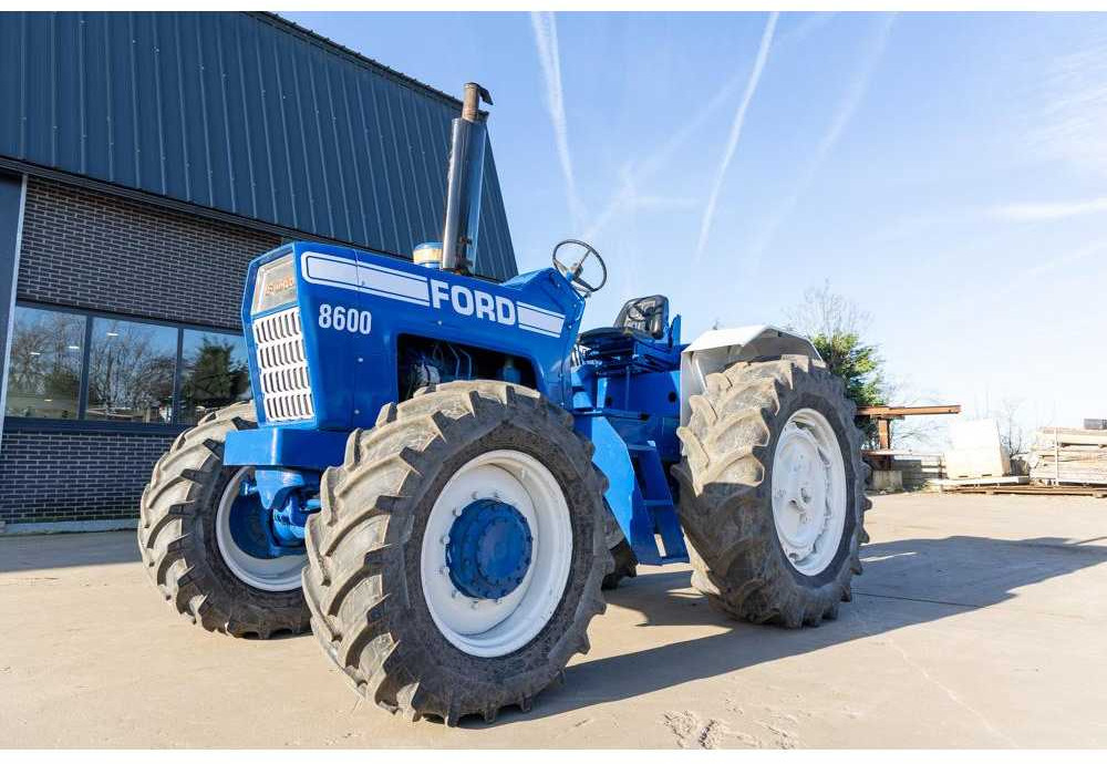 FORD - 8600 - 4-WHEEL DRIVE TRACTOR - 1972 - Τρακτέρ: φωτογραφία 3 FORD - 8600 - 4-WHEEL DRIVE TRACTOR - 1972 - Τρακτέρ: φωτογραφία 3