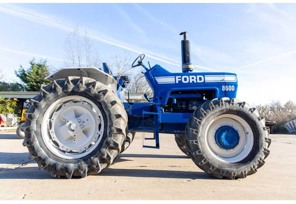 FORD - 8600 - 4-WHEEL DRIVE TRACTOR - 1972 - Τρακτέρ: φωτογραφία 5 FORD - 8600 - 4-WHEEL DRIVE TRACTOR - 1972 - Τρακτέρ: φωτογραφία 5