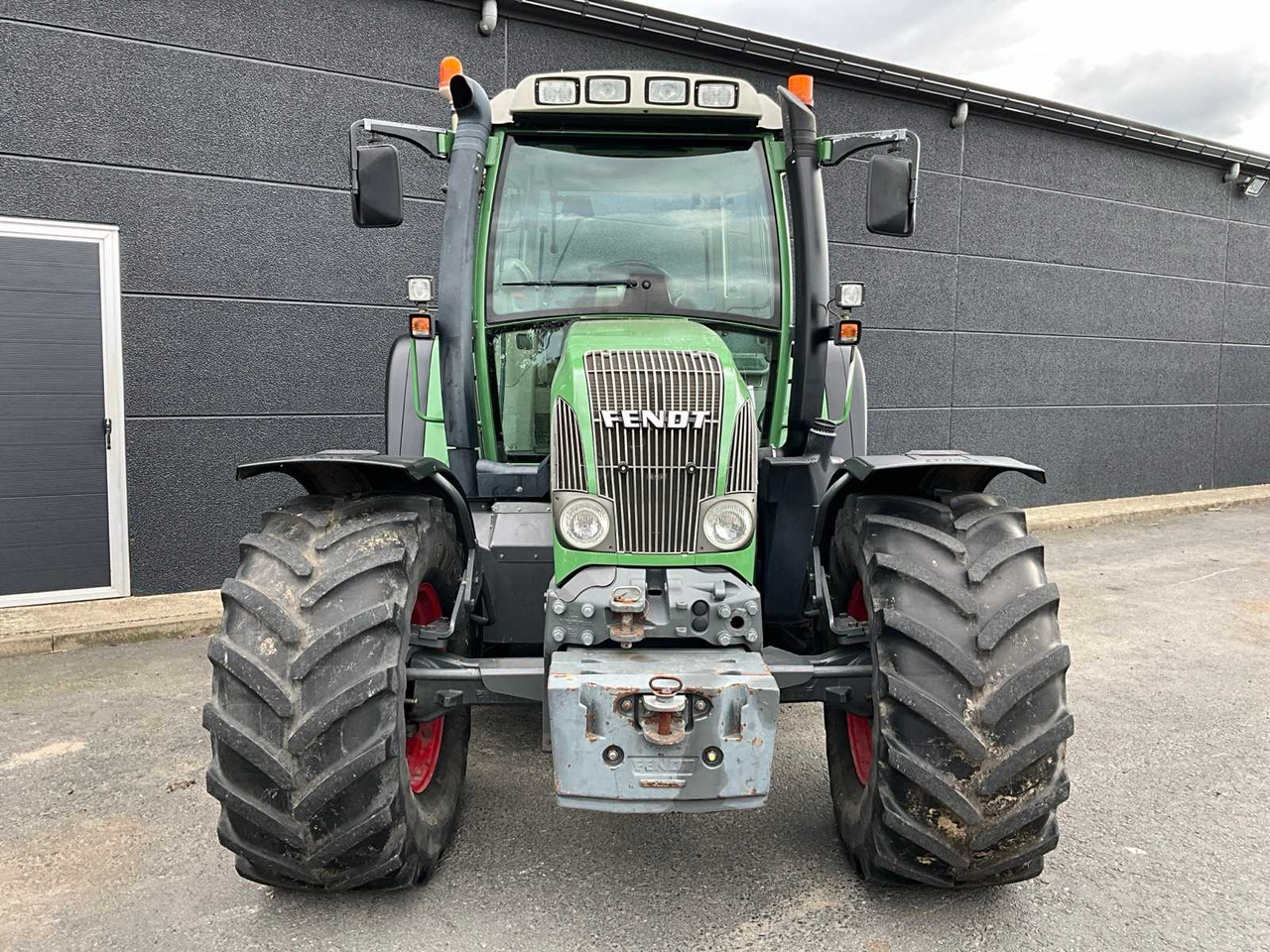 Fendt Farmer 412 vario - Τρακτέρ: φωτογραφία 2 Fendt Farmer 412 vario - Τρακτέρ: φωτογραφία 2