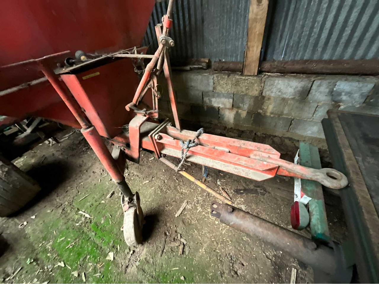 Fertilizer Seeder - Μηχανήματα σποράς: φωτογραφία 5 Fertilizer Seeder - Μηχανήματα σποράς: φωτογραφία 5