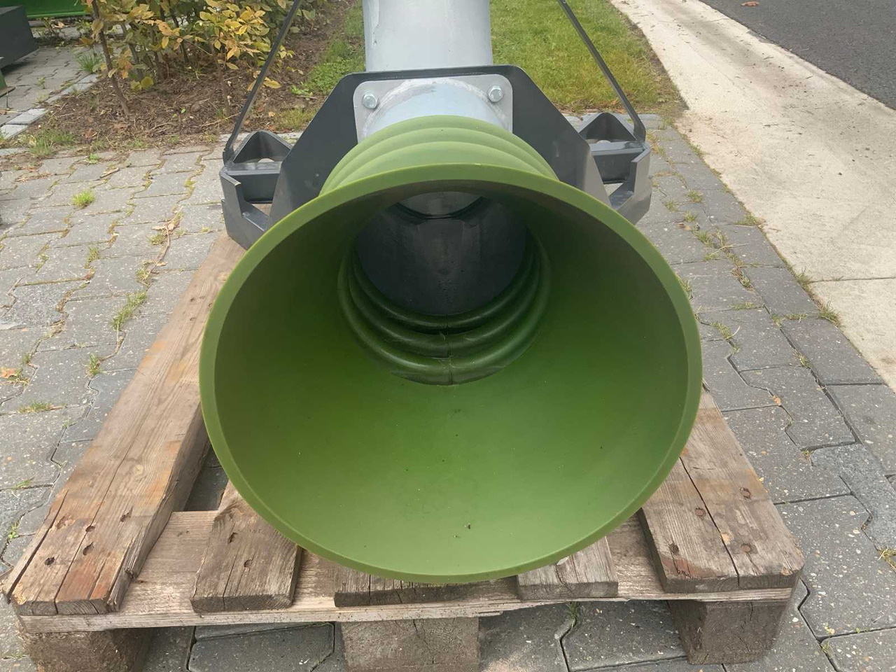 Fill trunk bend - Μηχανηματα λιπάσματα: φωτογραφία 4 Fill trunk bend - Μηχανηματα λιπάσματα: φωτογραφία 4