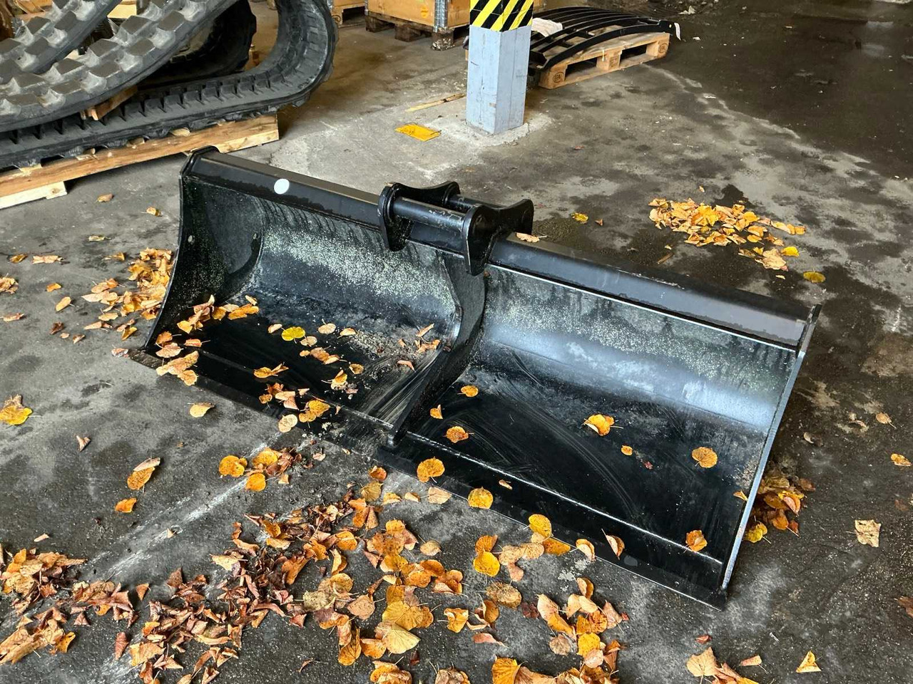 GEITH - 2021 - SPOON FOR YANMAR - Ελαστιχοφόρος φορτωτής: φωτογραφία 1 GEITH - 2021 - SPOON FOR YANMAR - Ελαστιχοφόρος φορτωτής: φωτογραφία 1