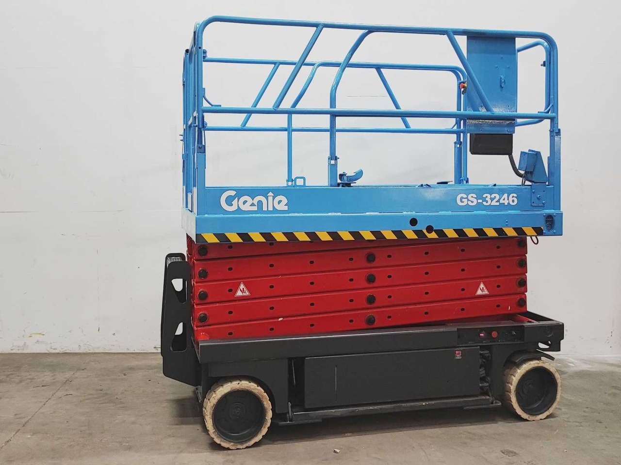 Genie GS-3246 - Πλατφόρμα εναέρια: φωτογραφία 3 Genie GS-3246 - Πλατφόρμα εναέρια: φωτογραφία 3