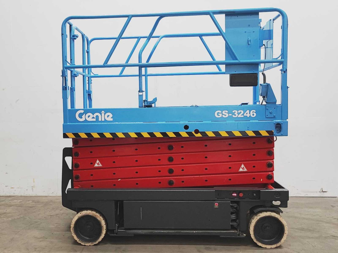 Genie GS-3246 - Πλατφόρμα εναέρια: φωτογραφία 1 Genie GS-3246 - Πλατφόρμα εναέρια: φωτογραφία 1