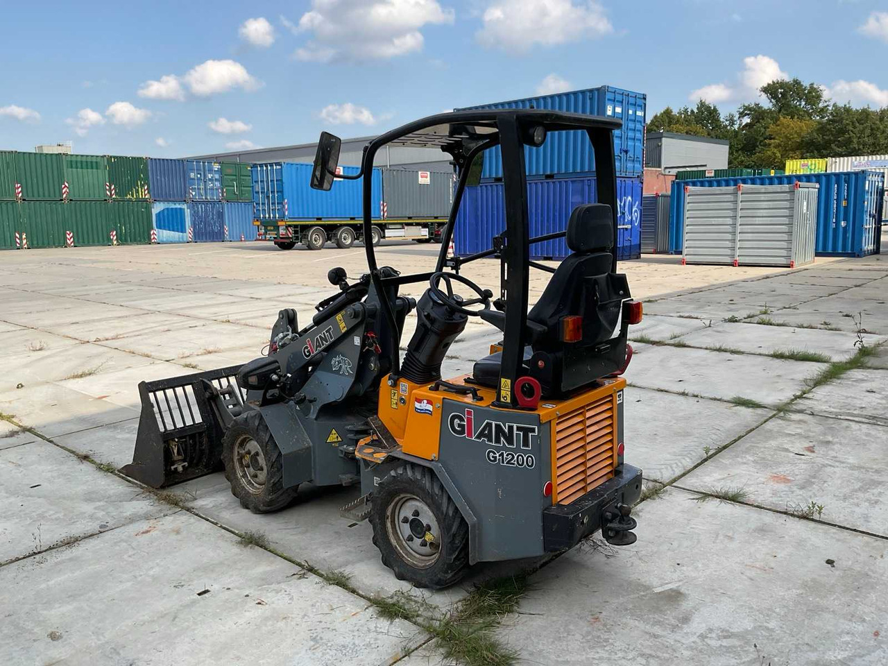 Giant G1200 - Ελαστιχοφόρος φορτωτής: φωτογραφία 4 Giant G1200 - Ελαστιχοφόρος φορτωτής: φωτογραφία 4