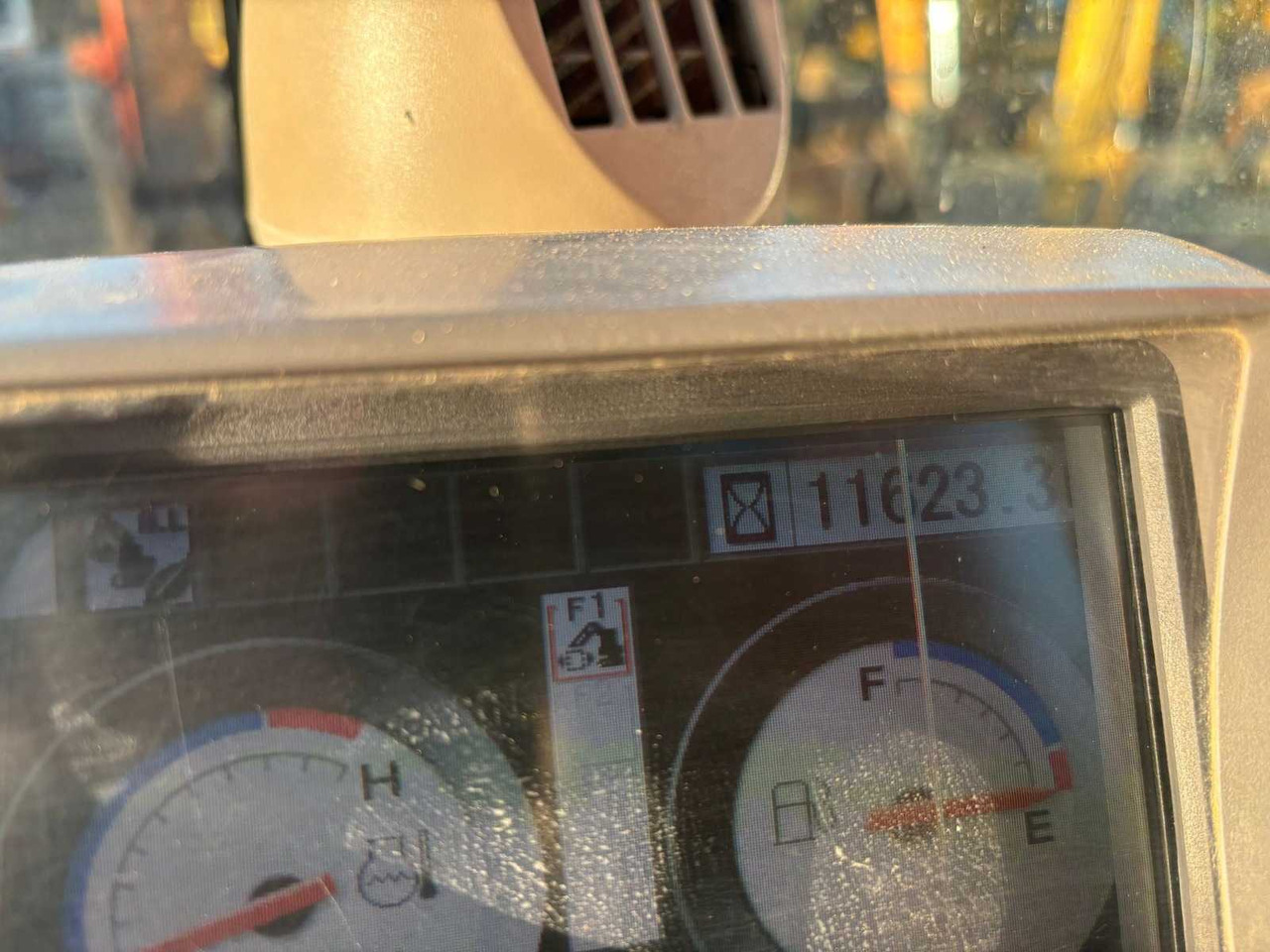 Εκσκαφέας HITACHI - ZX135US - 3 - TRACKED EXCAVATOR: φωτογραφία 22