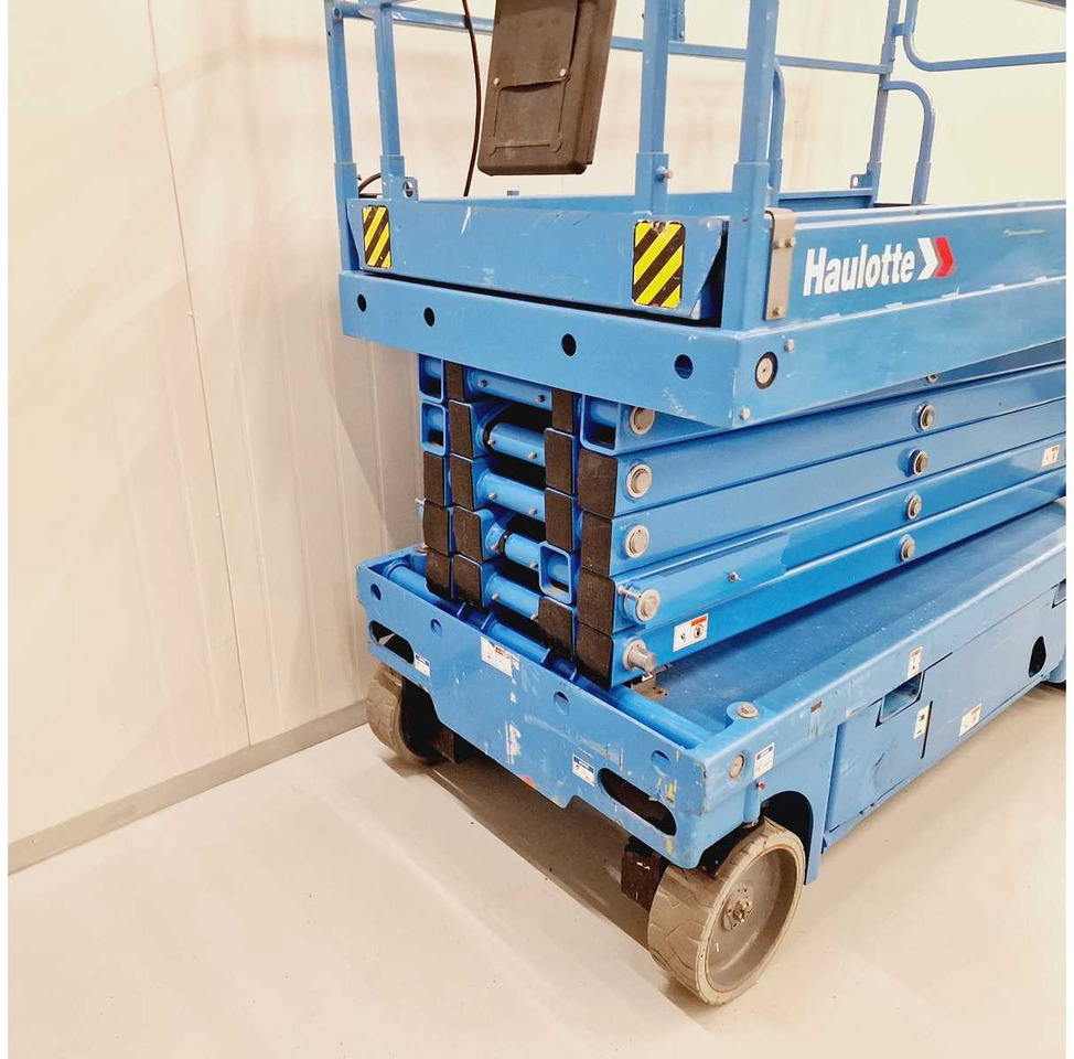 Haulotte Compact 14 - Πλατφόρμα εναέρια: φωτογραφία 5 Haulotte Compact 14 - Πλατφόρμα εναέρια: φωτογραφία 5