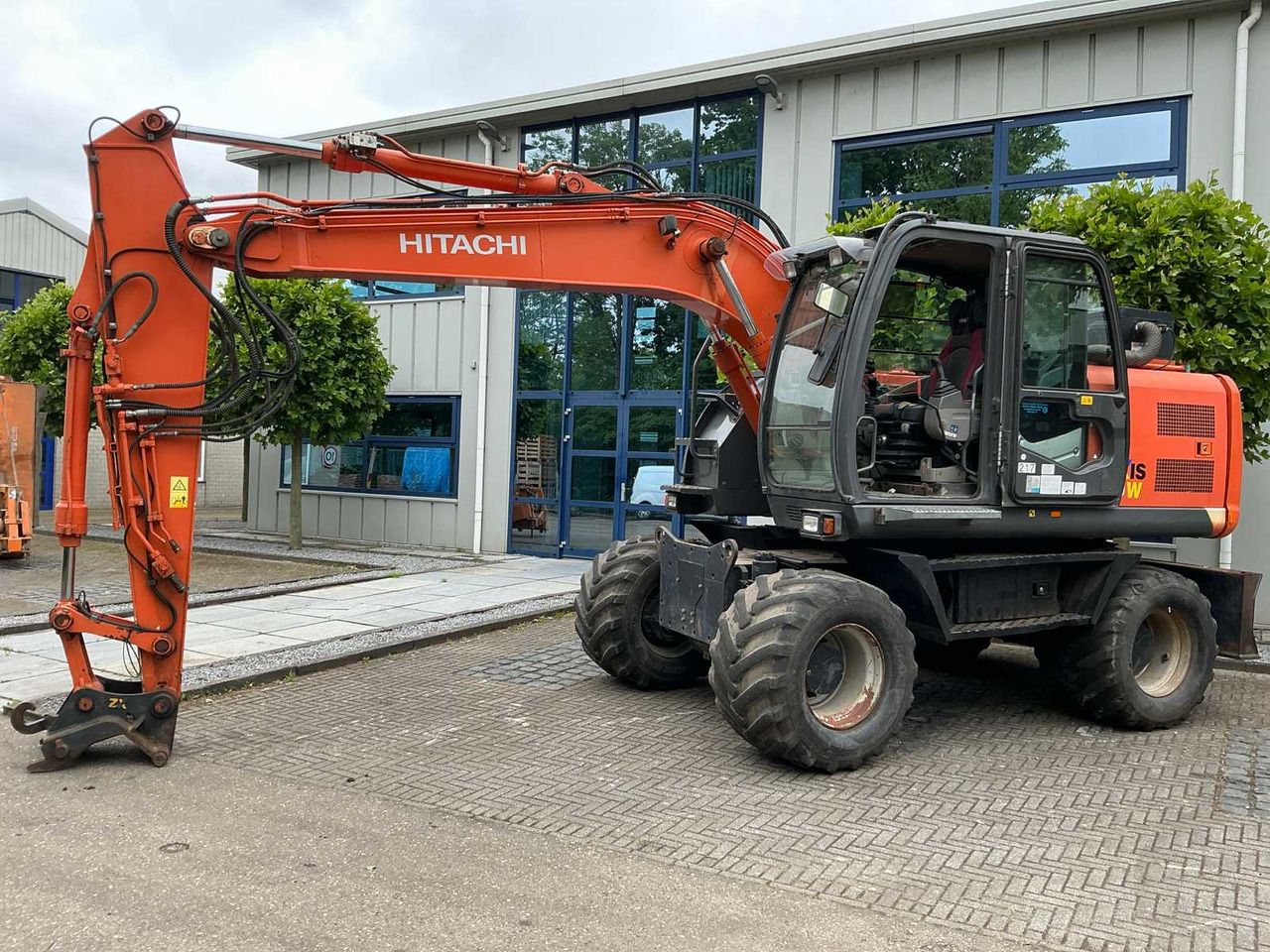 Hitachi ZX140W-3 - Τροχοφόρος εκσκαφέας: φωτογραφία 1 Hitachi ZX140W-3 - Τροχοφόρος εκσκαφέας: φωτογραφία 1