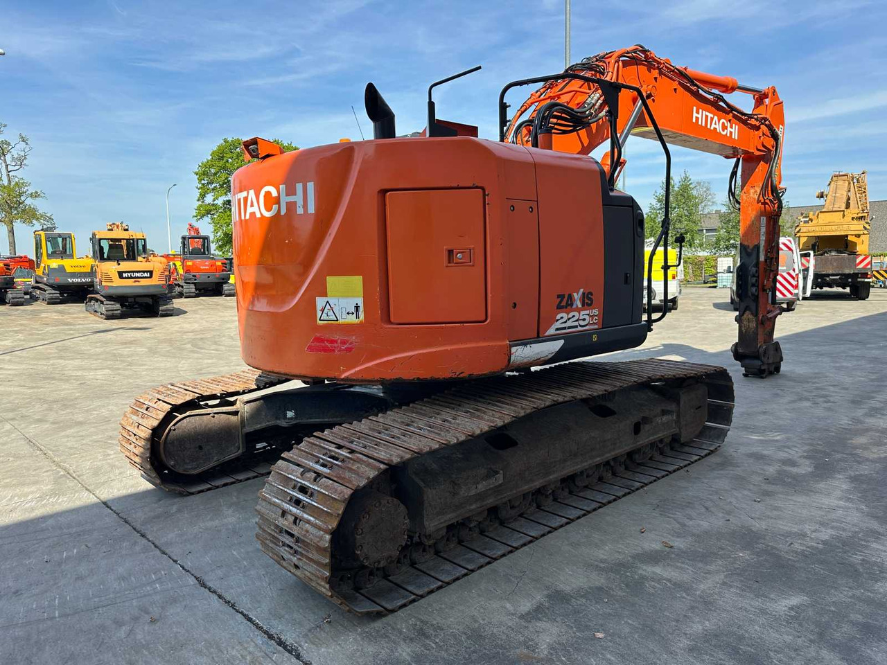 Hitachi ZX225USLC-6 - Ερπυστριοφόρος εκσκαφέας: φωτογραφία 4 Hitachi ZX225USLC-6 - Ερπυστριοφόρος εκσκαφέας: φωτογραφία 4