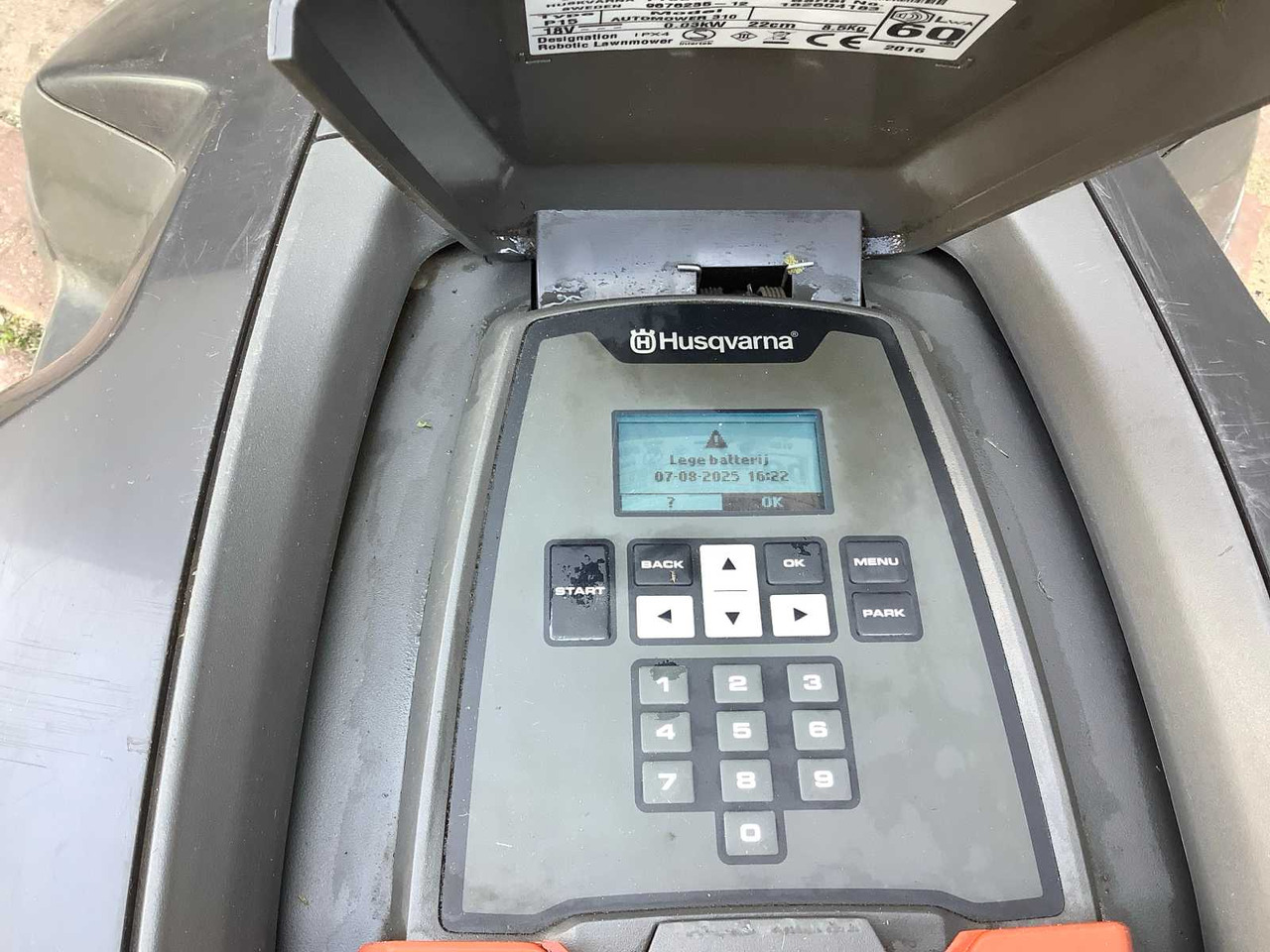 Husqvarna 310 - Χλοοκοπτικό: φωτογραφία 5 Husqvarna 310 - Χλοοκοπτικό: φωτογραφία 5