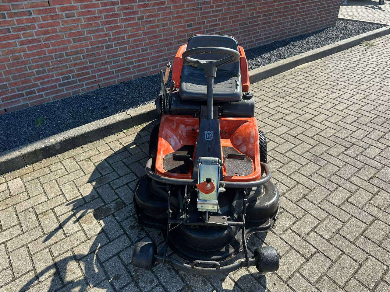 Husqvarna rider 11 - Χλοοκοπτικό: φωτογραφία 4 Husqvarna rider 11 - Χλοοκοπτικό: φωτογραφία 4