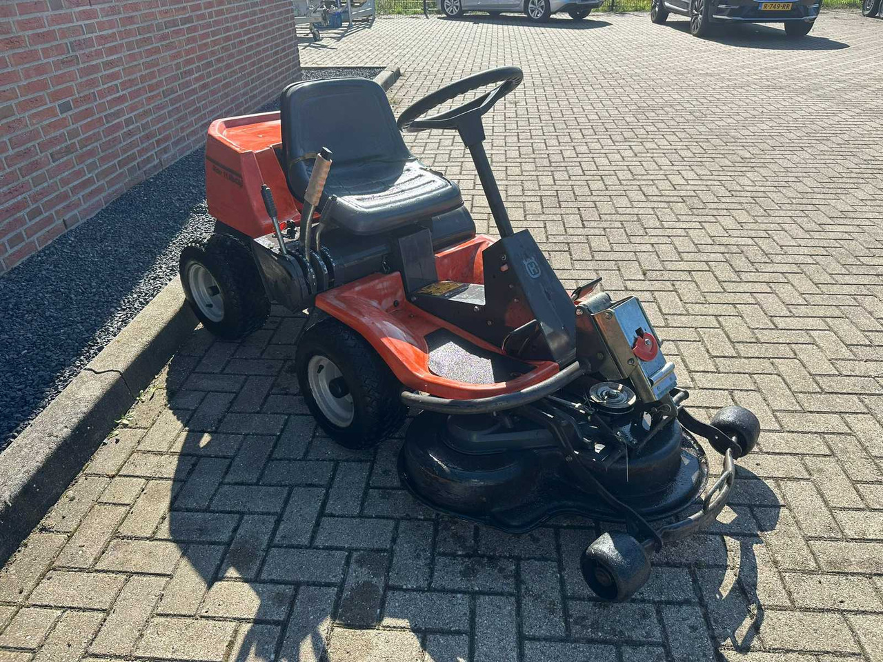 Husqvarna rider 11 - Χλοοκοπτικό: φωτογραφία 2 Husqvarna rider 11 - Χλοοκοπτικό: φωτογραφία 2