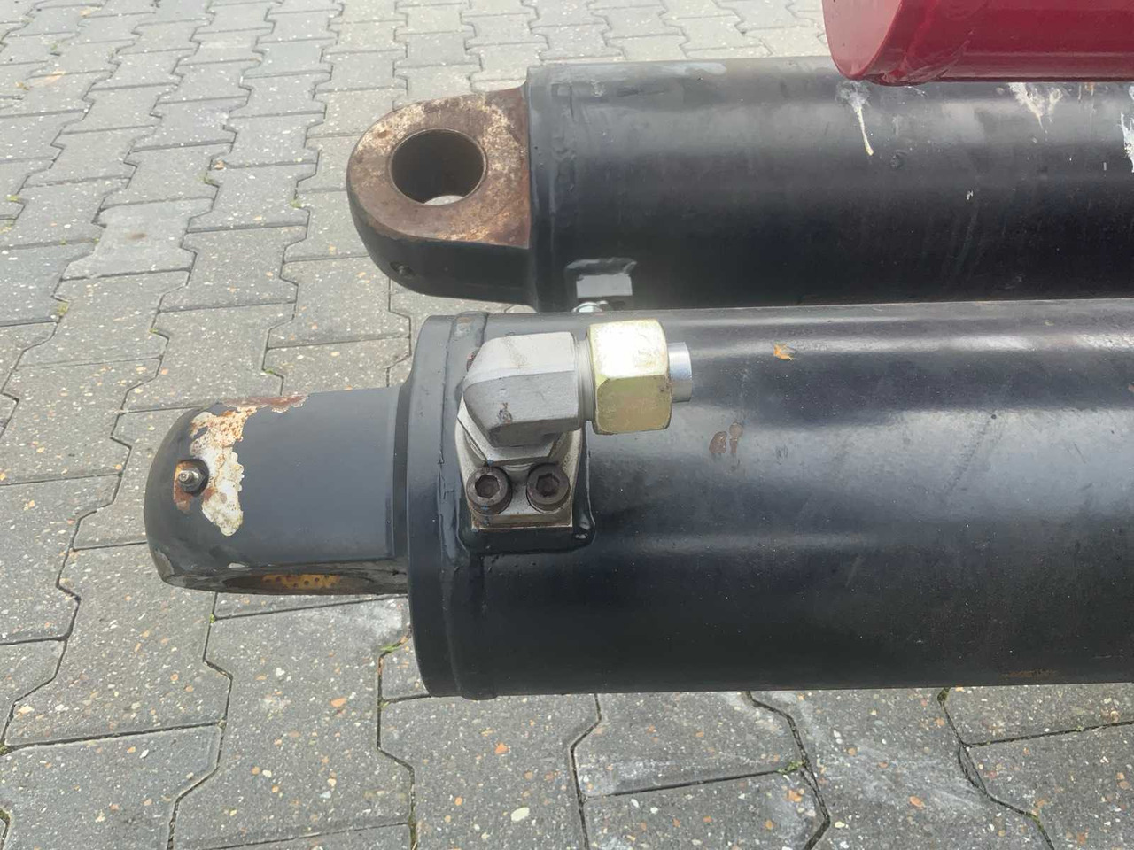 Hydraulic cylinder (2x) - Μηχανηματα λιπάσματα: φωτογραφία 4 Hydraulic cylinder (2x) - Μηχανηματα λιπάσματα: φωτογραφία 4