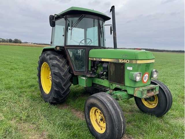 John Deere 1640 - Τρακτέρ: φωτογραφία 4 John Deere 1640 - Τρακτέρ: φωτογραφία 4