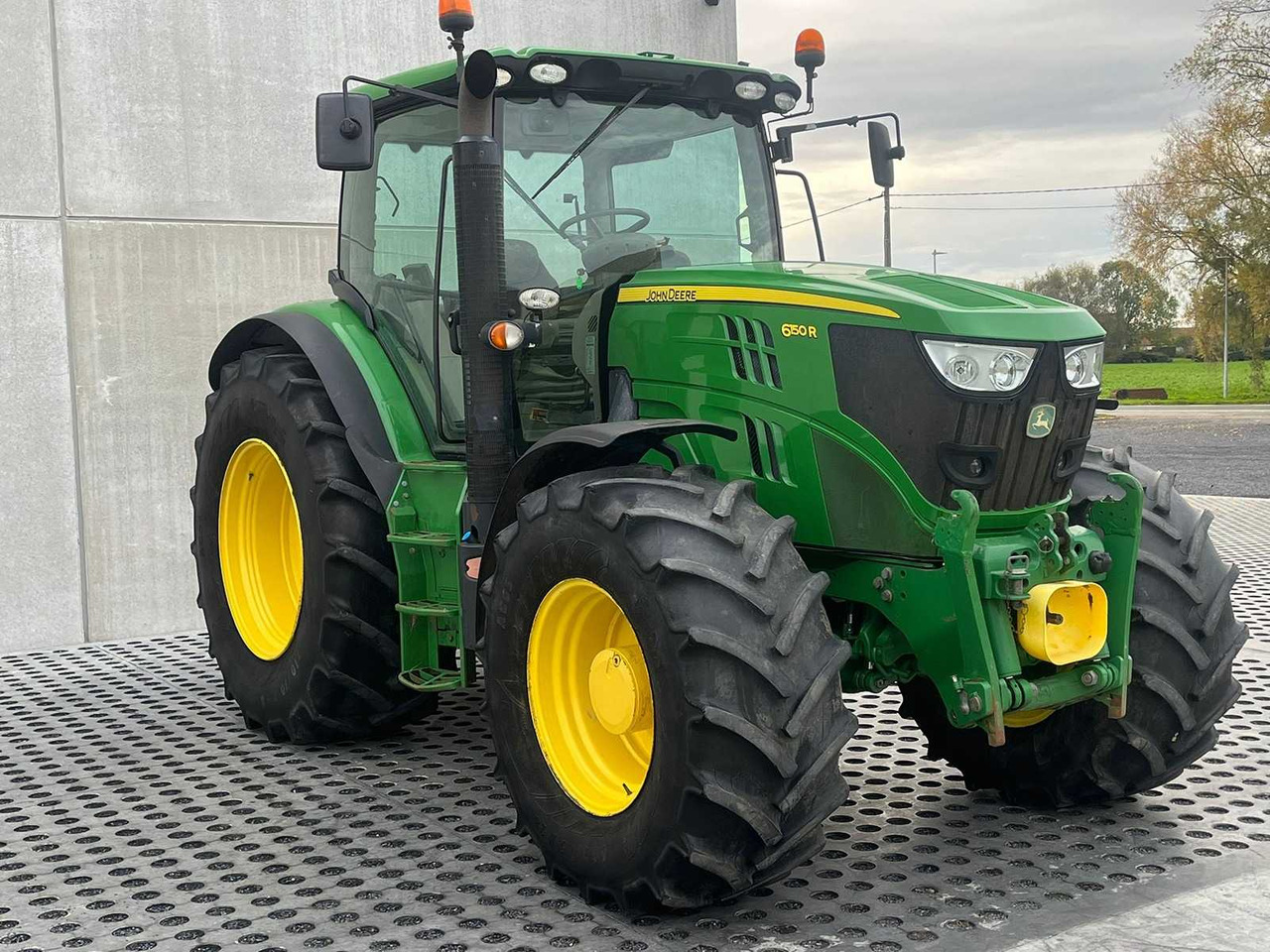 John Deere 6150R - Τρακτέρ: φωτογραφία 4 John Deere 6150R - Τρακτέρ: φωτογραφία 4
