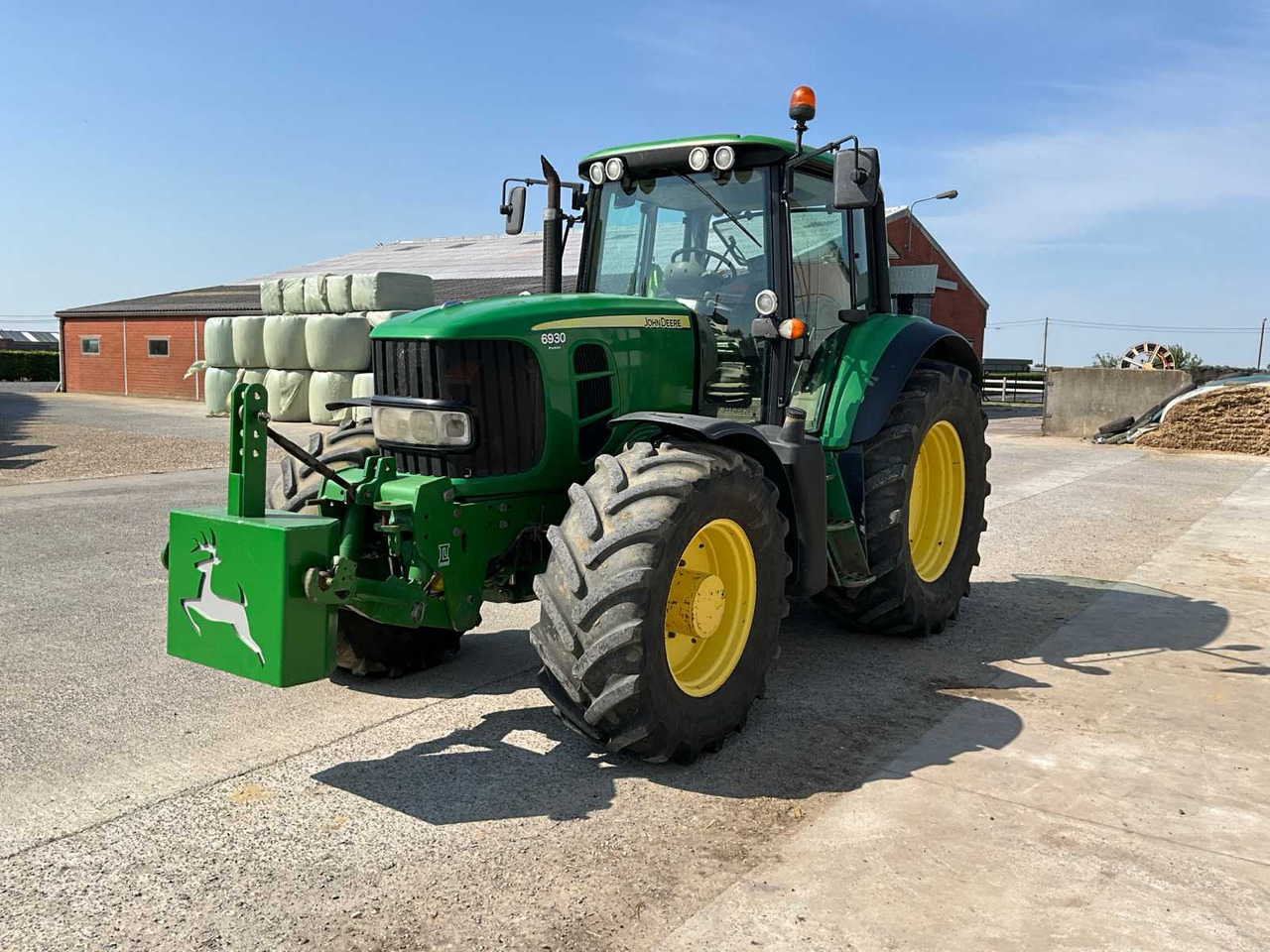 John Deere 6930 Premium - Τρακτέρ: φωτογραφία 1 John Deere 6930 Premium - Τρακτέρ: φωτογραφία 1