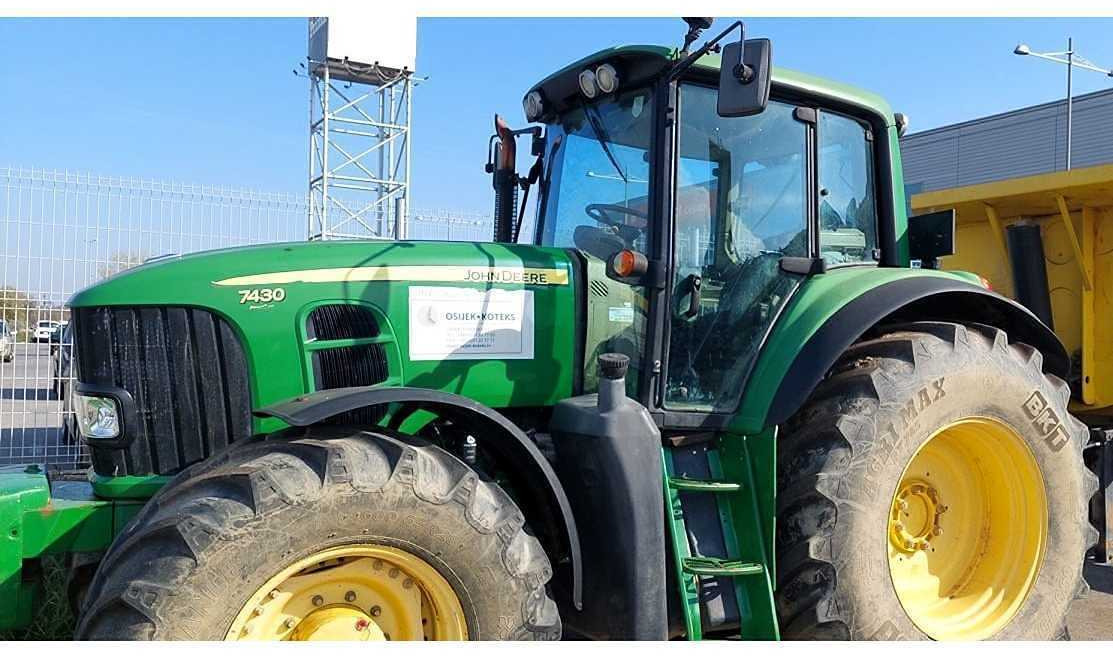 John Deere 7430 MW2 CD44 - Τρακτέρ: φωτογραφία 4 John Deere 7430 MW2 CD44 - Τρακτέρ: φωτογραφία 4