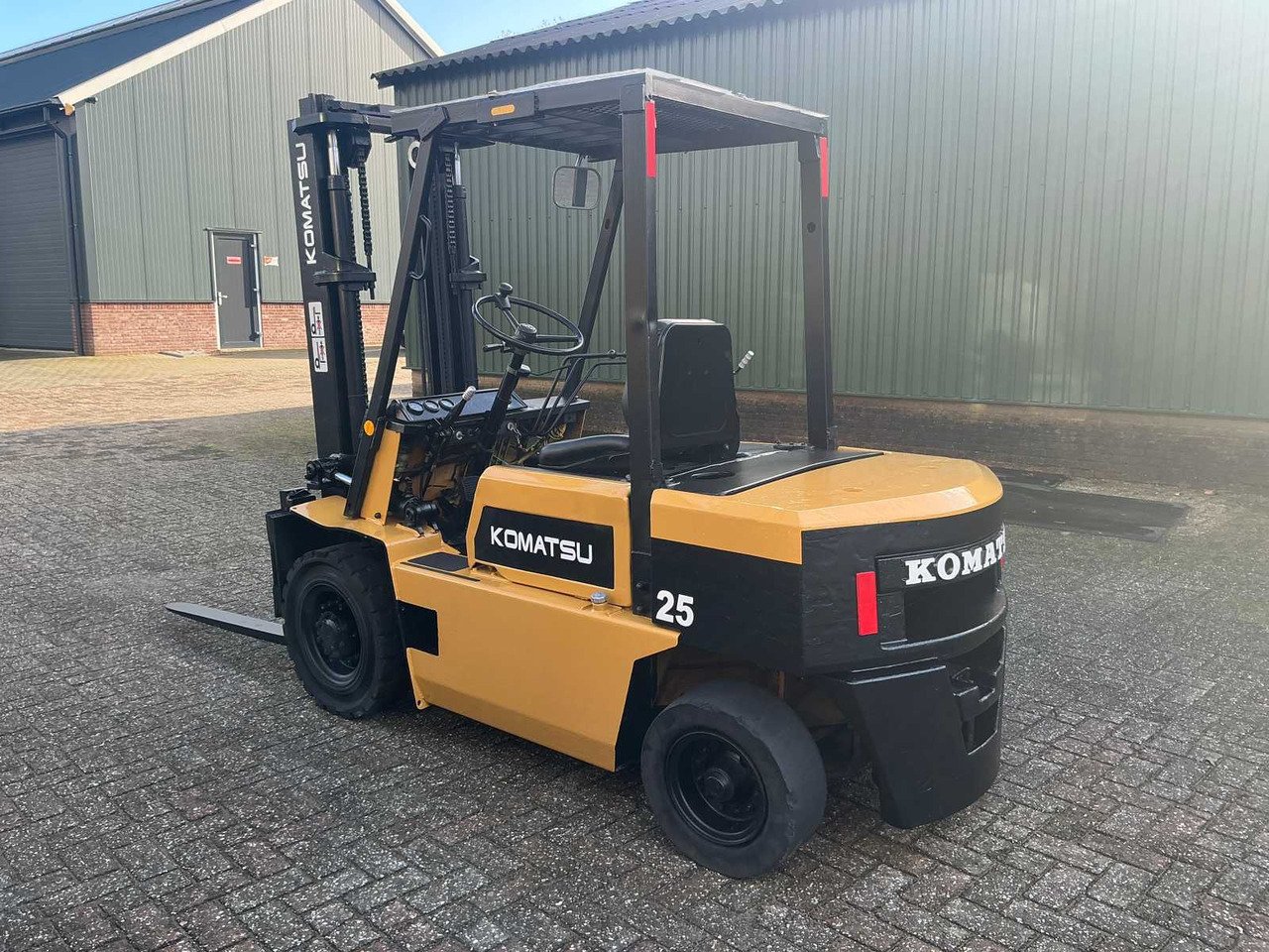 KOMATSU FD25-8 FORKLIFT - Περονοφόρο όχημα: φωτογραφία 2 KOMATSU FD25-8 FORKLIFT - Περονοφόρο όχημα: φωτογραφία 2