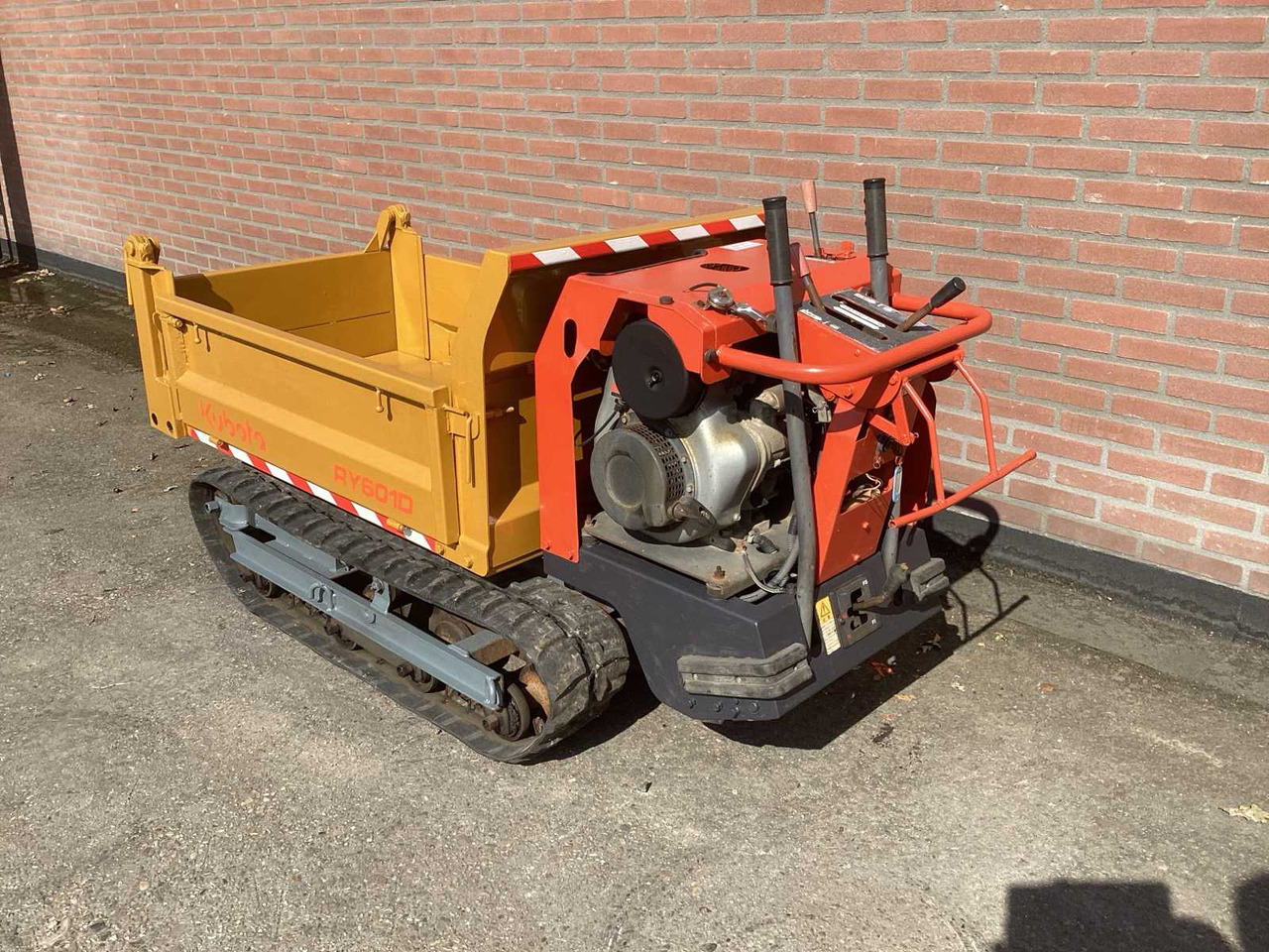 KUBOTA RY601D-3 - Ανατρεπόμενο όχημα: φωτογραφία 4 KUBOTA RY601D-3 - Ανατρεπόμενο όχημα: φωτογραφία 4