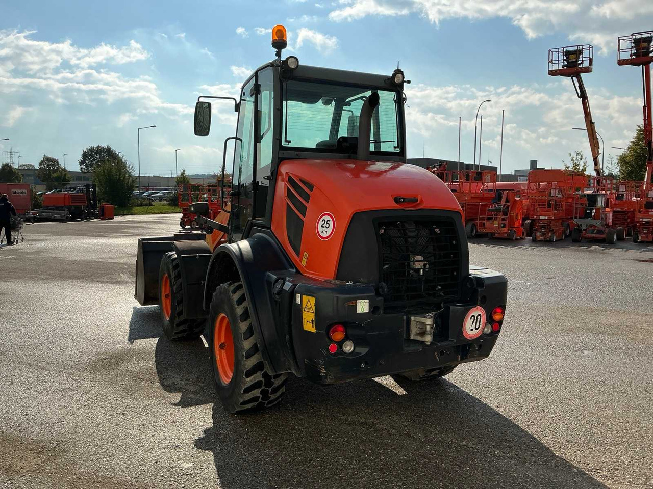 Komatsu WA100M-7 - Ελαστιχοφόρος φορτωτής: φωτογραφία 3 Komatsu WA100M-7 - Ελαστιχοφόρος φορτωτής: φωτογραφία 3