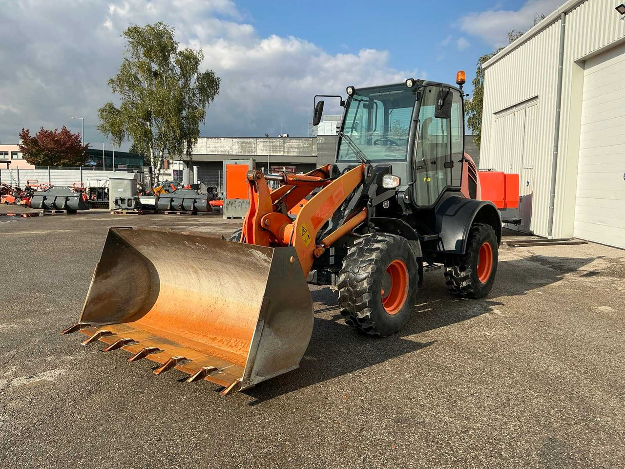 Komatsu WA100M-7 - Ελαστιχοφόρος φορτωτής: φωτογραφία 2 Komatsu WA100M-7 - Ελαστιχοφόρος φορτωτής: φωτογραφία 2