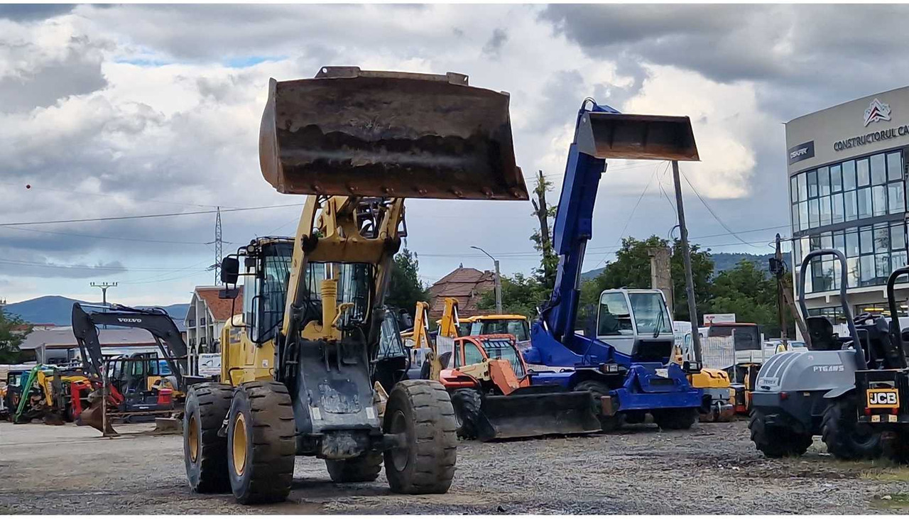 Komatsu WA270-7 - Ελαστιχοφόρος φορτωτής: φωτογραφία 4 Komatsu WA270-7 - Ελαστιχοφόρος φορτωτής: φωτογραφία 4