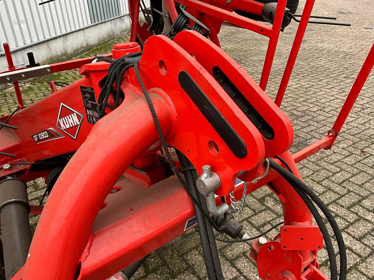 Kuhn GF10803 - Σανού και κτηνοτροφικά μηχανήματα: φωτογραφία 4 Kuhn GF10803 - Σανού και κτηνοτροφικά μηχανήματα: φωτογραφία 4