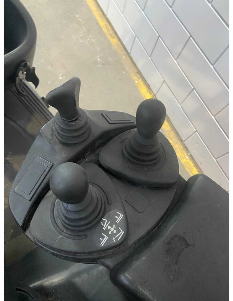 Περονοφόρο όχημα LINDE - 2013 - H20T - FORKLIFT TRUCK - SIDE-SHIFT: φωτογραφία 6