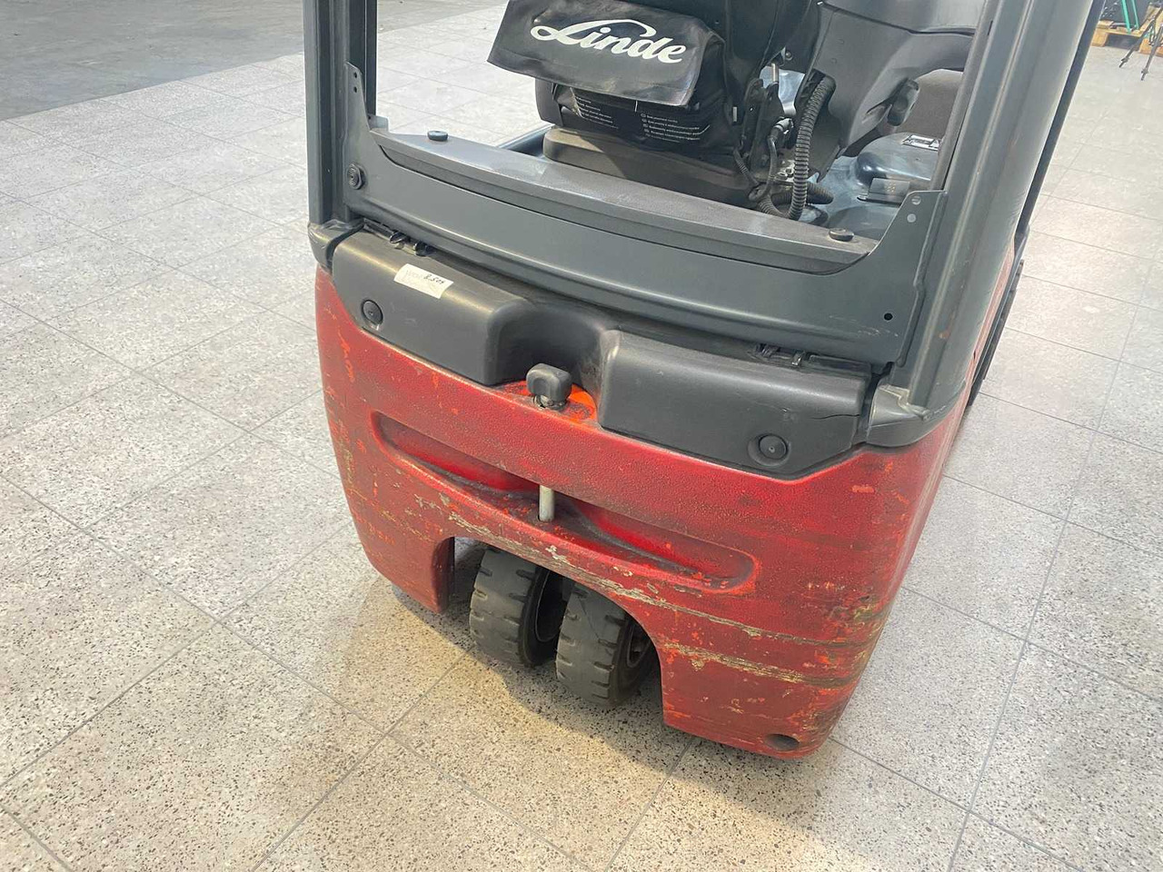 LINDE - 2015 - E16-02 - FORKLIFT TRUCK - Περονοφόρο όχημα: φωτογραφία 4 LINDE - 2015 - E16-02 - FORKLIFT TRUCK - Περονοφόρο όχημα: φωτογραφία 4