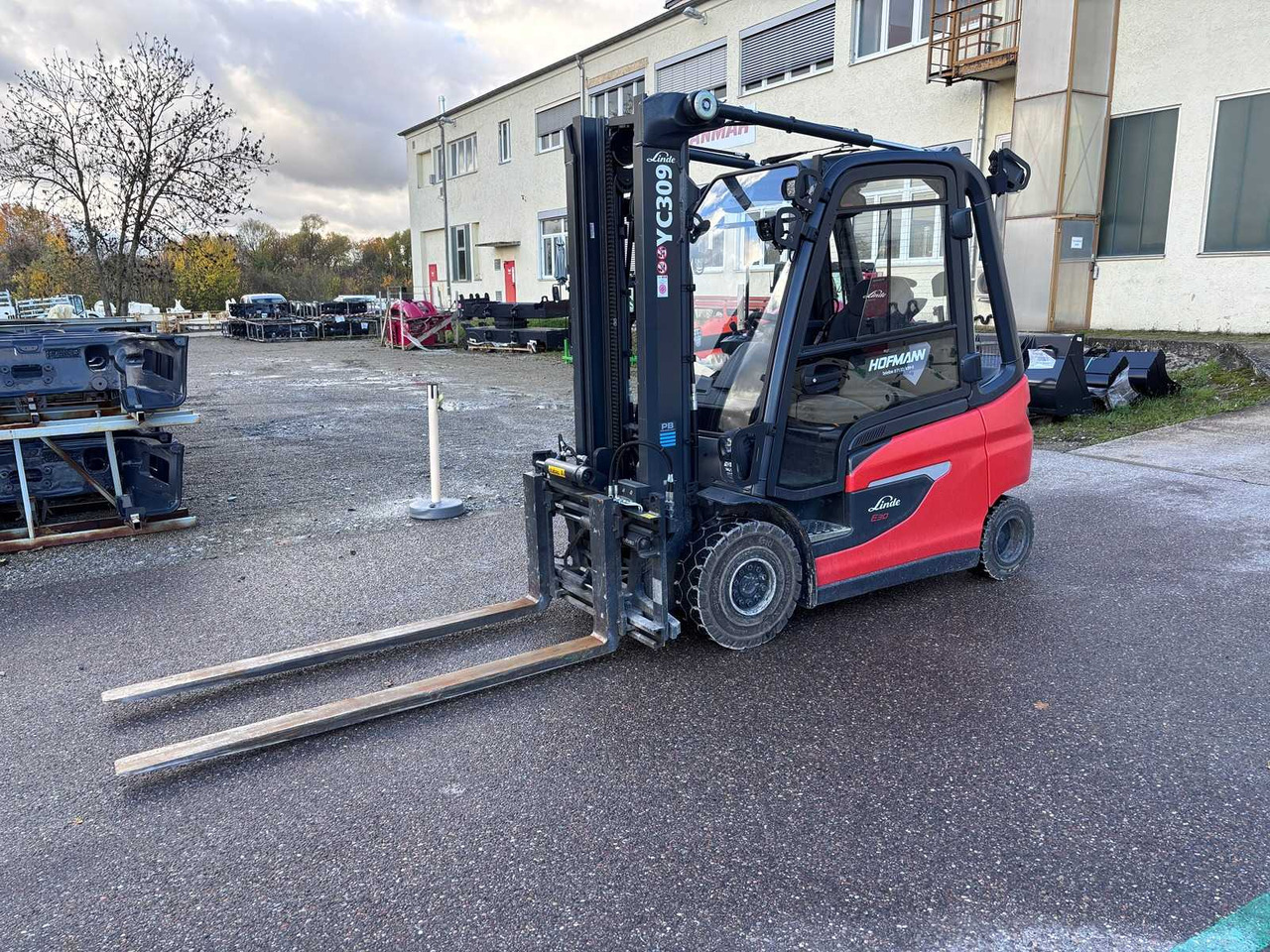 LINDE - E30-SERIES-1252 - 2024 -ELECTRIC -FORKLIFT - Περονοφόρο όχημα: φωτογραφία 1 LINDE - E30-SERIES-1252 - 2024 -ELECTRIC -FORKLIFT - Περονοφόρο όχημα: φωτογραφία 1