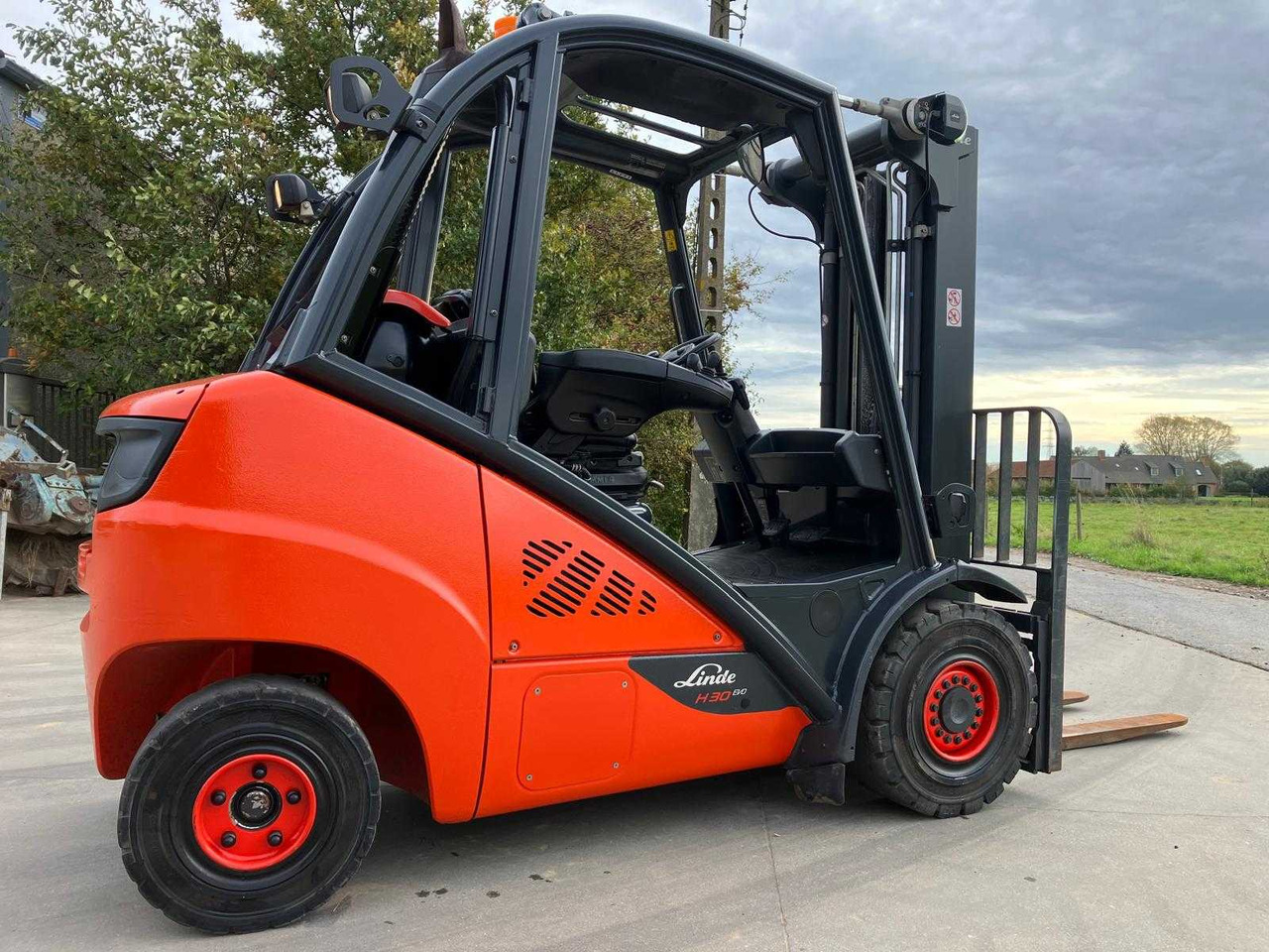 LINDE H30T-02 FORKLIFT 2019 - Περονοφόρο όχημα: φωτογραφία 5 LINDE H30T-02 FORKLIFT 2019 - Περονοφόρο όχημα: φωτογραφία 5