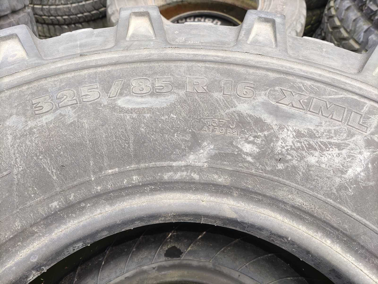 Michelin XML 325/85R16 - Ελαστικά και ζάντες για Τρακτέρ: φωτογραφία 5 Michelin XML 325/85R16 - Ελαστικά και ζάντες για Τρακτέρ: φωτογραφία 5