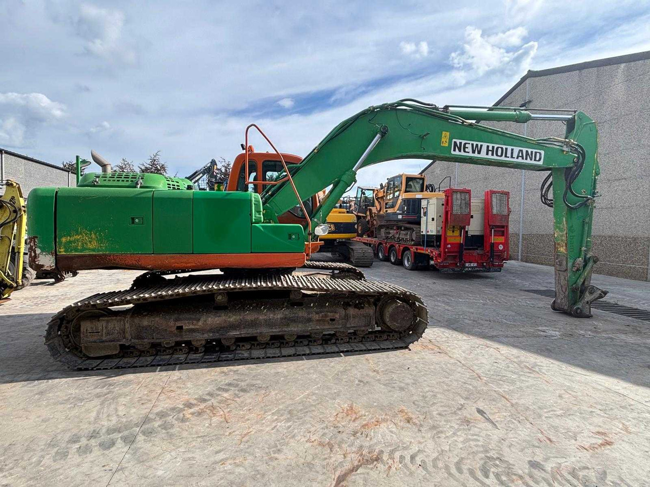 New Holland E265 - Ερπυστριοφόρος εκσκαφέας: φωτογραφία 3 New Holland E265 - Ερπυστριοφόρος εκσκαφέας: φωτογραφία 3