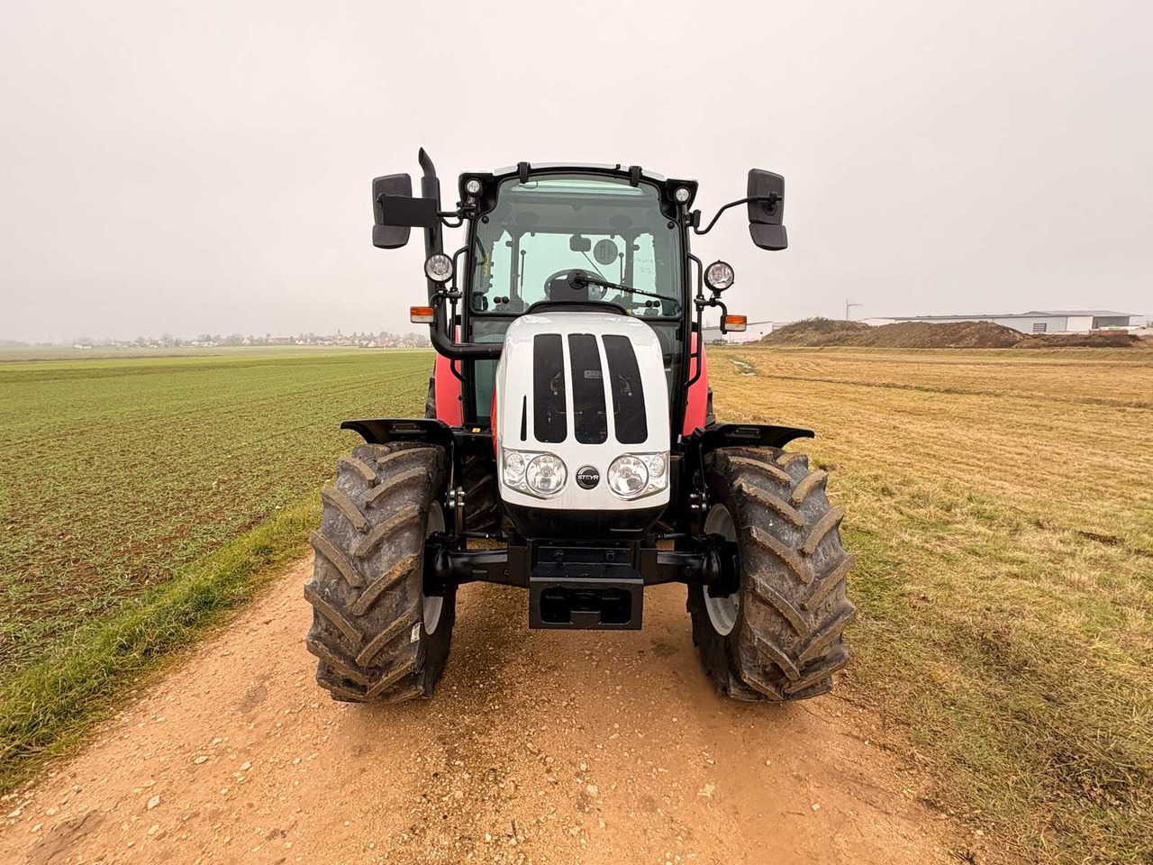 STEYR 4065 S - COMPACT ALL-WHEEL DRIVE TRACTOR (2022) - Τρακτέρ: φωτογραφία 2 STEYR 4065 S - COMPACT ALL-WHEEL DRIVE TRACTOR (2022) - Τρακτέρ: φωτογραφία 2