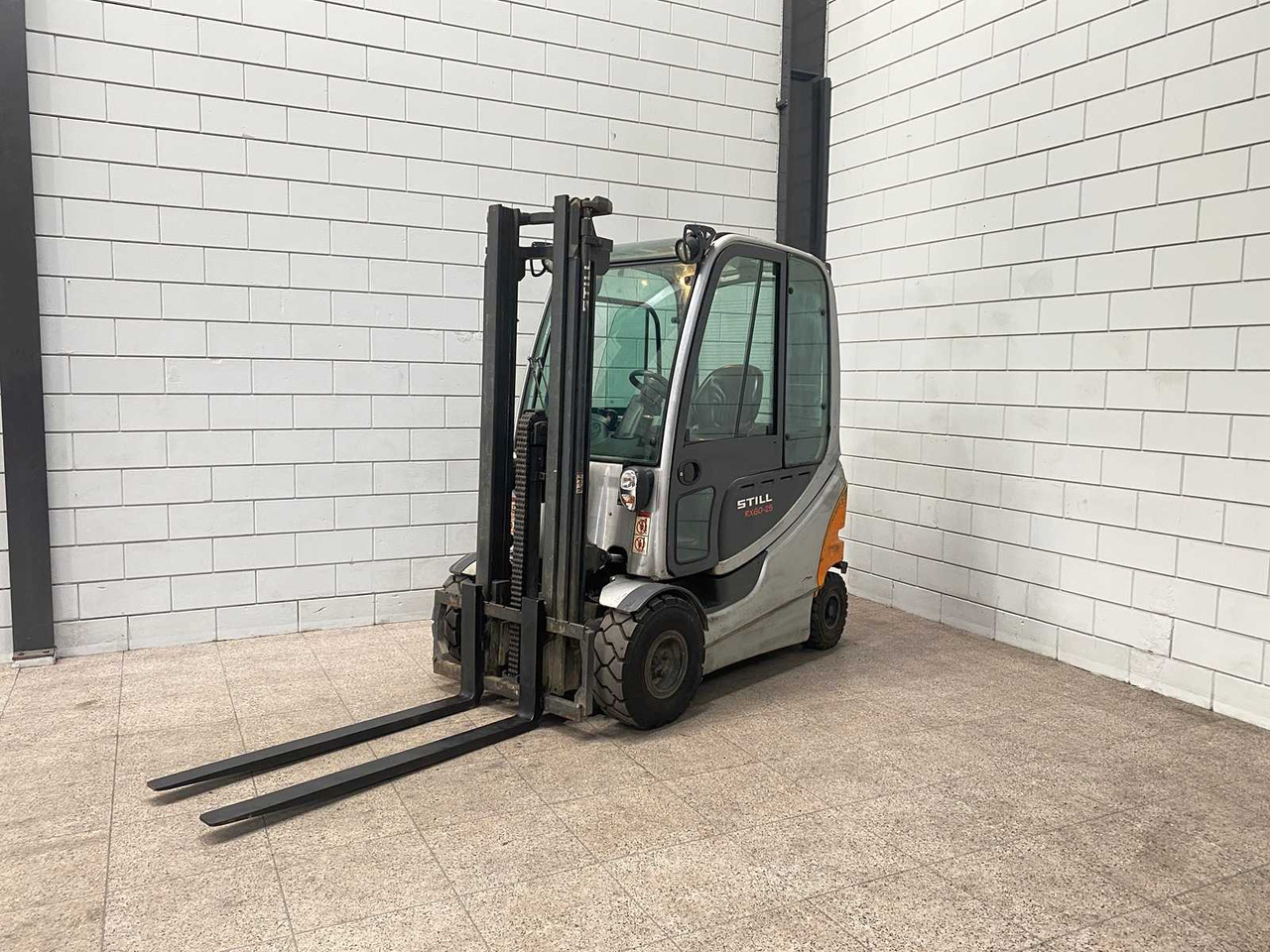 STILL - 2011 - RX60-25 - FORKLIFT TRUCK - Περονοφόρο όχημα: φωτογραφία 1 STILL - 2011 - RX60-25 - FORKLIFT TRUCK - Περονοφόρο όχημα: φωτογραφία 1