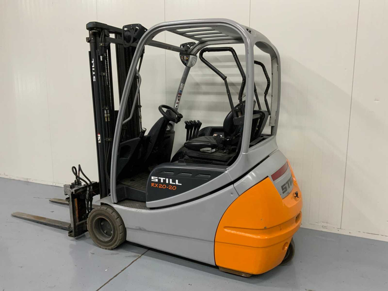 STILL RX20-20 - 4.7M TRIPLEX, FREE-LIFT, SIDE-SHIFT, FORK POSITIONER - FORKLIFT - Περονοφόρο όχημα: φωτογραφία 3 STILL RX20-20 - 4.7M TRIPLEX, FREE-LIFT, SIDE-SHIFT, FORK POSITIONER - FORKLIFT - Περονοφόρο όχημα: φωτογραφία 3