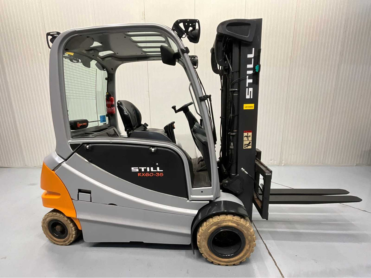 STILL - RX60-35 BATTERY BJ. 2024 FORKLIFT - FREELIFT -BLUESPOT - CLOSED CAB - 3RD AND 4TH FUNCTION - Περονοφόρο όχημα: φωτογραφία 5 STILL - RX60-35 BATTERY BJ. 2024 FORKLIFT - FREELIFT -BLUESPOT - CLOSED CAB - 3RD AND 4TH FUNCTION - Περονοφόρο όχημα: φωτογραφία 5