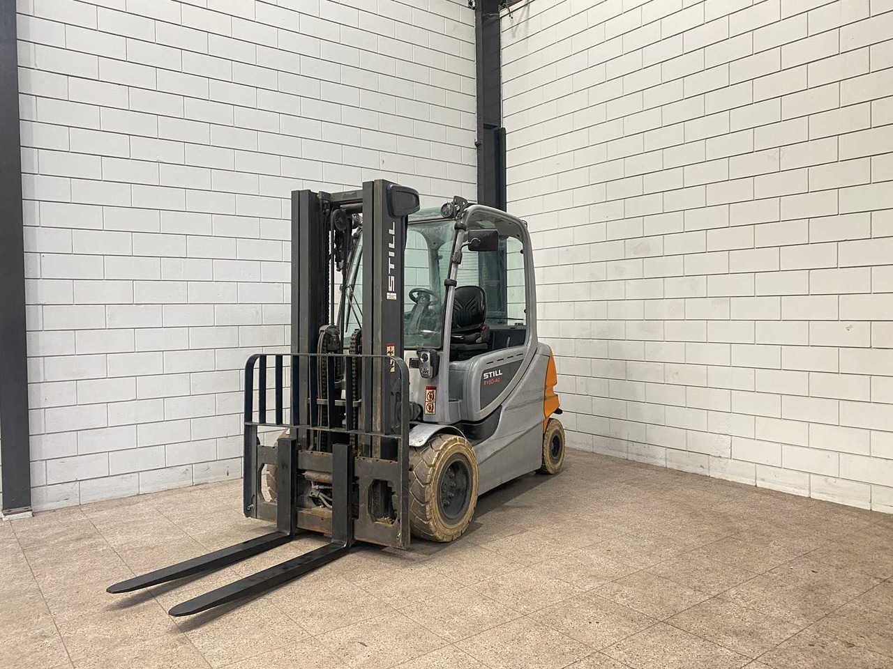 STILL - RX60-40 - FORKLIFT TRUCK - Περονοφόρο όχημα: φωτογραφία 1 STILL - RX60-40 - FORKLIFT TRUCK - Περονοφόρο όχημα: φωτογραφία 1