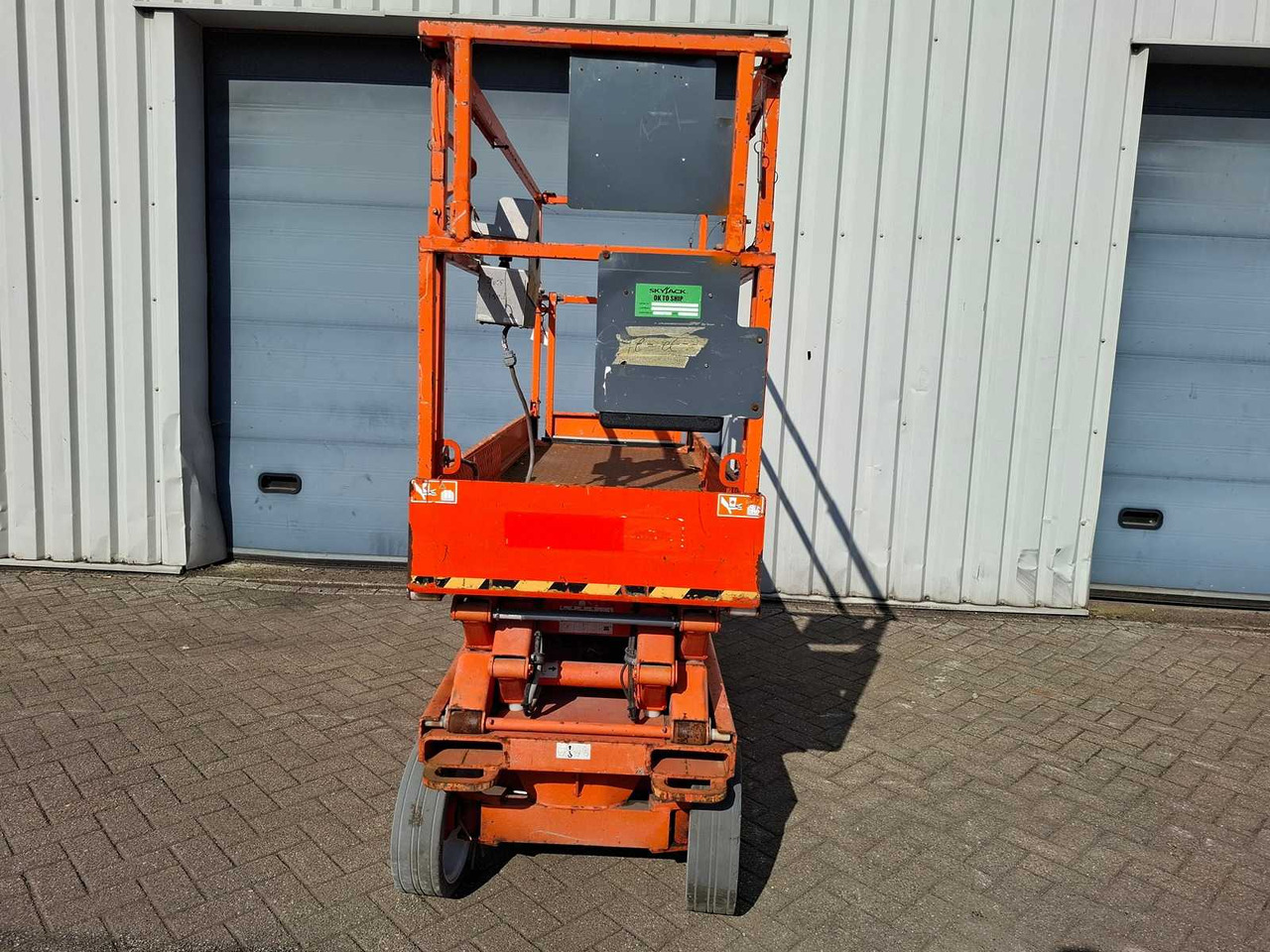 Skyjack SJ 3220 - Πλατφόρμα εναέρια: φωτογραφία 2 Skyjack SJ 3220 - Πλατφόρμα εναέρια: φωτογραφία 2