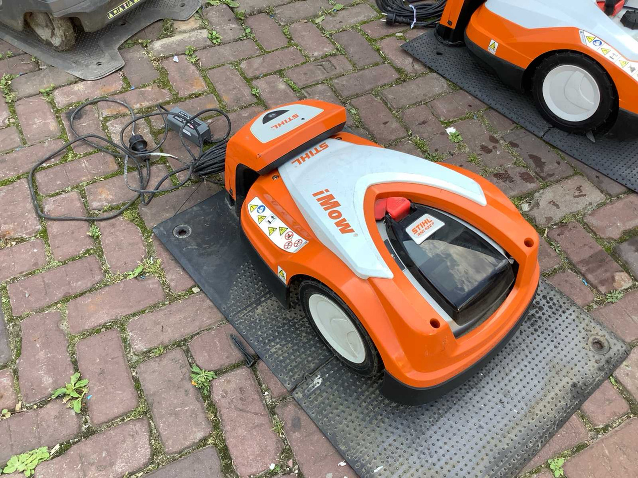Stihl Rmi422p - Χλοοκοπτικό: φωτογραφία 2 Stihl Rmi422p - Χλοοκοπτικό: φωτογραφία 2