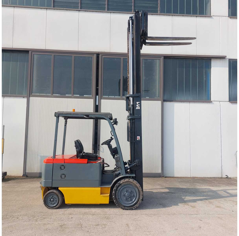 TCM - FHB30-6 - 30 Q FORKLIFT - 2000 - Περονοφόρο όχημα: φωτογραφία 5 TCM - FHB30-6 - 30 Q FORKLIFT - 2000 - Περονοφόρο όχημα: φωτογραφία 5