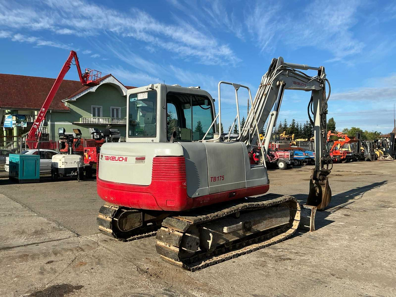 Takeuchi TAKEUCHI - TB175 - MIDI-EXCAVATOR - 2011 - Ερπυστριοφόρος εκσκαφέας: φωτογραφία 2 Takeuchi TAKEUCHI - TB175 - MIDI-EXCAVATOR - 2011 - Ερπυστριοφόρος εκσκαφέας: φωτογραφία 2