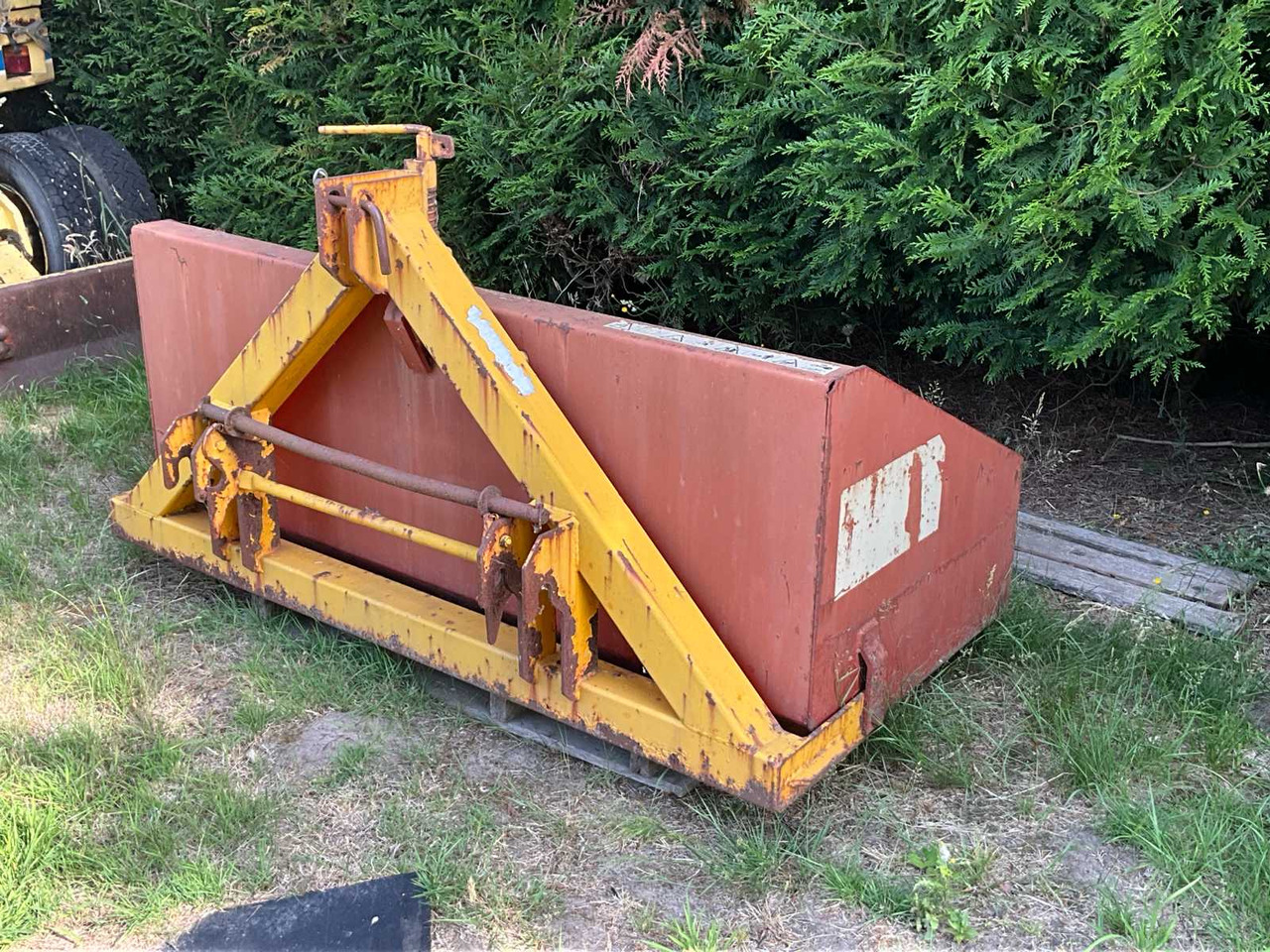Tipping body for tractor - Ανατρεπόμενη ρυμούλκα για τρακτέρ: φωτογραφία 1 Tipping body for tractor - Ανατρεπόμενη ρυμούλκα για τρακτέρ: φωτογραφία 1