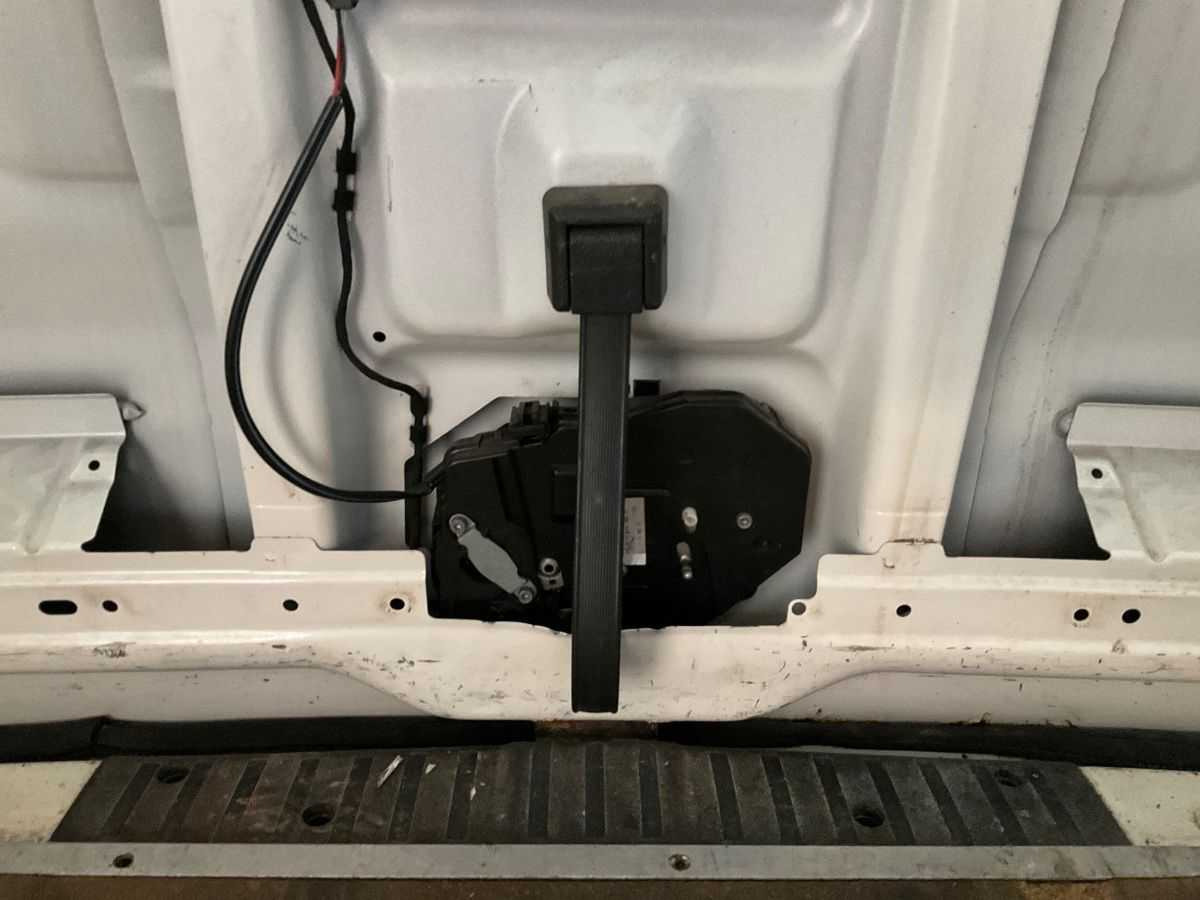 Ελαφρύ επαγγελματικό VOLKSWAGEN T5 PANEL VAN TDI D-PF VAN: φωτογραφία 20 Ελαφρύ επαγγελματικό VOLKSWAGEN T5 PANEL VAN TDI D-PF VAN: φωτογραφία 20