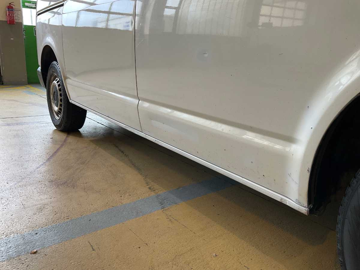 Ελαφρύ επαγγελματικό VOLKSWAGEN T5 PANEL VAN TDI D-PF VAN: φωτογραφία 26 Ελαφρύ επαγγελματικό VOLKSWAGEN T5 PANEL VAN TDI D-PF VAN: φωτογραφία 26