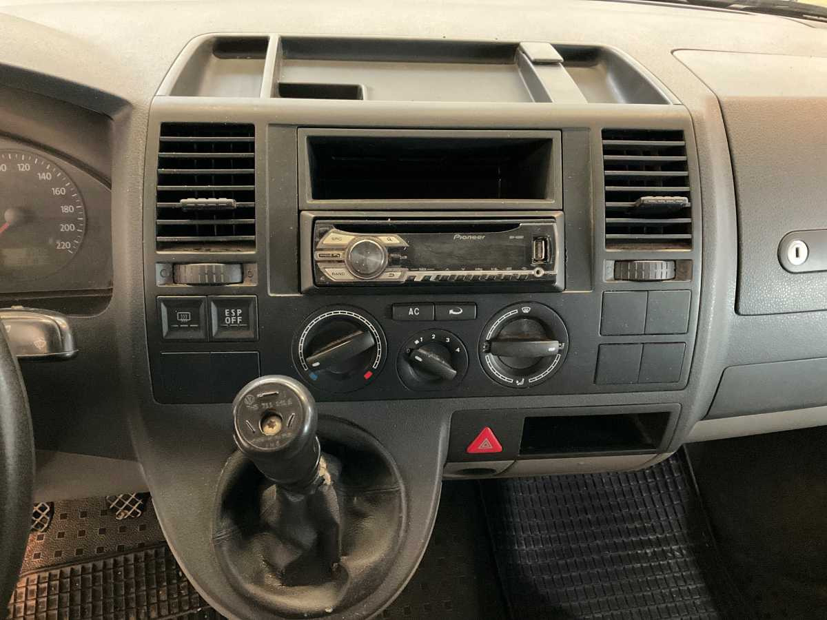 Ελαφρύ επαγγελματικό VOLKSWAGEN T5 PANEL VAN TDI D-PF VAN: φωτογραφία 11 Ελαφρύ επαγγελματικό VOLKSWAGEN T5 PANEL VAN TDI D-PF VAN: φωτογραφία 11