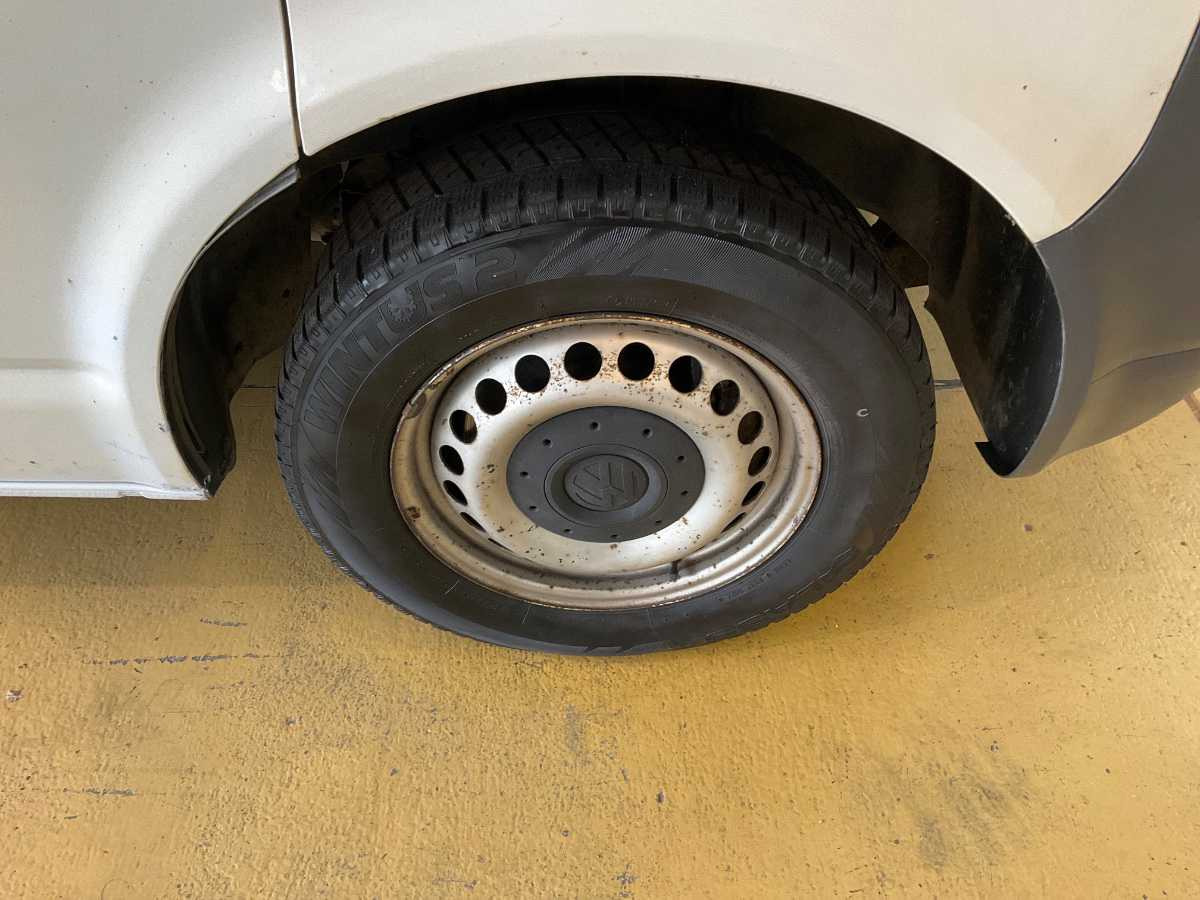 Ελαφρύ επαγγελματικό VOLKSWAGEN T5 PANEL VAN TDI D-PF VAN: φωτογραφία 28 Ελαφρύ επαγγελματικό VOLKSWAGEN T5 PANEL VAN TDI D-PF VAN: φωτογραφία 28