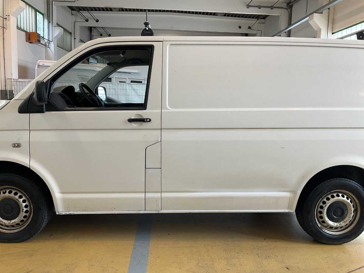 Ελαφρύ επαγγελματικό VOLKSWAGEN T5 PANEL VAN TDI D-PF VAN: φωτογραφία 8 Ελαφρύ επαγγελματικό VOLKSWAGEN T5 PANEL VAN TDI D-PF VAN: φωτογραφία 8
