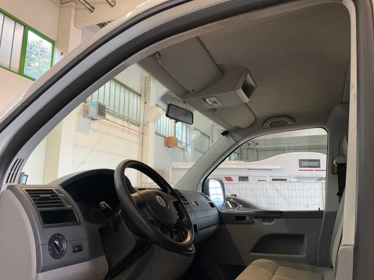 Ελαφρύ επαγγελματικό VOLKSWAGEN T5 PANEL VAN TDI D-PF VAN: φωτογραφία 13 Ελαφρύ επαγγελματικό VOLKSWAGEN T5 PANEL VAN TDI D-PF VAN: φωτογραφία 13