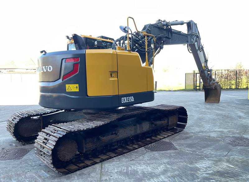 VOLVO - 2014 - ECR 235 DL - CRAWLER EXCAVATOR - Τροχοφόρος εκσκαφέας: φωτογραφία 5 VOLVO - 2014 - ECR 235 DL - CRAWLER EXCAVATOR - Τροχοφόρος εκσκαφέας: φωτογραφία 5